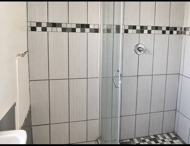 2 BEDROOM FLAT FOR SALE IN THREE RIVERS